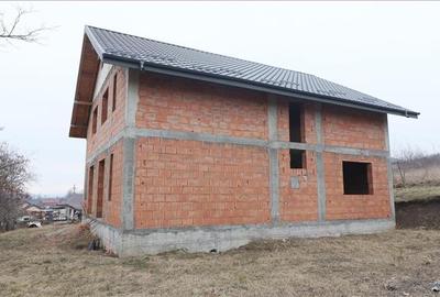 Casa cu 8 camere, 900 mp teren, la rosu in Rediu - 5