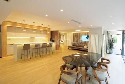 Apartament cu 4 camere decomandat, mobilat în Herăstrău