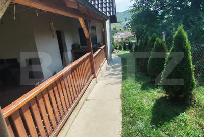 Casă individuală cu 5 camere în Beclean