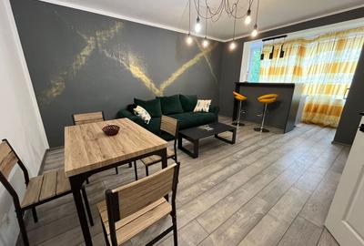 Apartament cu 3 camere decomandat, mobilat în Cetate
