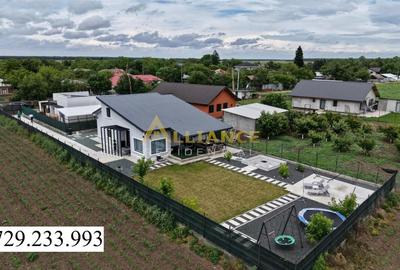Casă individuală cu 4 camere în Frumușani