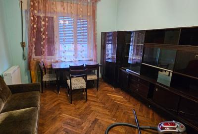 Apartament cu 2 camere decomandat în Circumvalațiunii