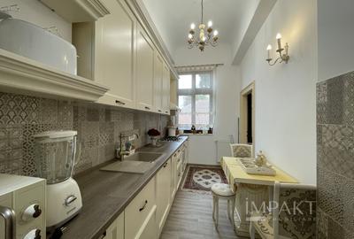 Apartament deosebit cu 3 camere, curte si parcare, aproape de Centru - 10