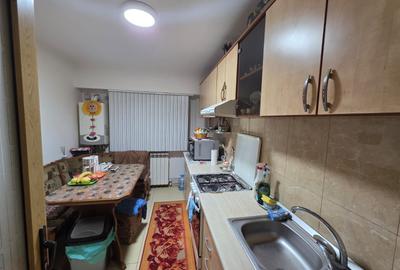 Apartament 3 camere decomandat Piata Brotacei - 145000 euro - 11