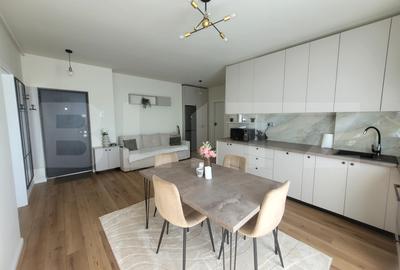 Apartament cu 3 camere semidecomandat, mobilat în Mărăști