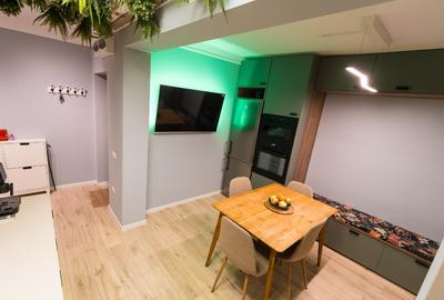 Apartament cu 2 camere semidecomandat, mobilat în Central