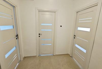 Oportunitate rară, apartament 3 camere, etaj 1, Micro 17, Pret 75000 E - 3