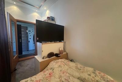 Casa 4 camere ... curte betonata si gradina ... 1 km de Shopping City - 10