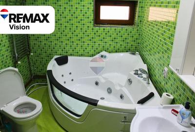 Casă / Vilă cu 8 camere de vânzare - 12