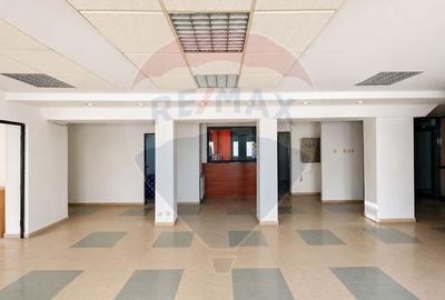 Clădire comercială 466 mp, teren 756 mp, de vânzare în Gherla - 3