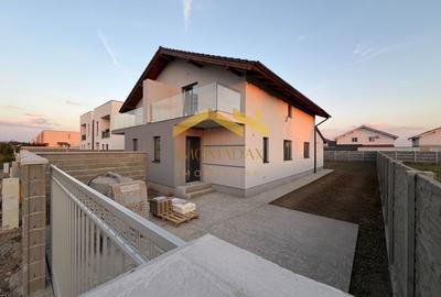 Duplex cu 4 camere în Bucovăț (Remetea Mare)