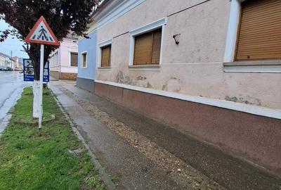 Casa in Orastie - zona cu vad comercial - 3