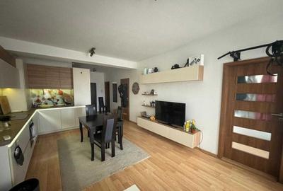 Apartament cu 2 camere semidecomandat, mobilat în Mărăști