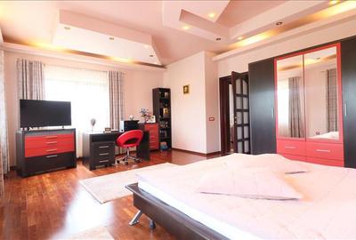 Vila exclusivista de vanzare in Iasi, design impunator,  localizare excelenta. - 11
