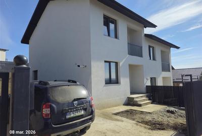 Casă cu 4 camere în Valea Lupului