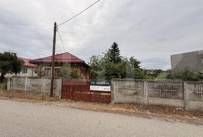 Teren Construcții intravilan de 1308 mp, în Sud-Est