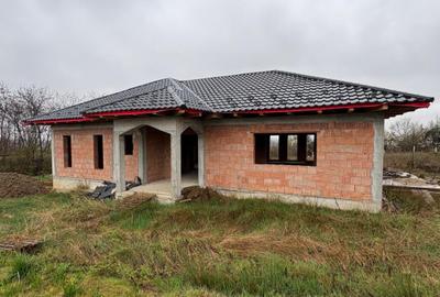 Casă individuală cu 3 camere în Tăuții-Măgherăuș