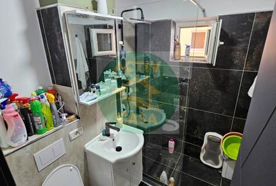 DE VÂNZARE – APARTAMENT CU 3 CAMERE - 8