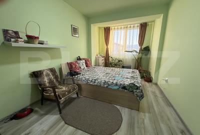 Apartament cu 2 camere semidecomandat, mobilat în Florești