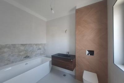 ​Vilă de Lux 4 Camere | Finisaje Top & Marmură | Terase Generoase - 23