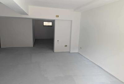 Spatiu comercial 130 mp - demisol - Faleza Nord - 118.000 euro(Cod E8+E10) - 5