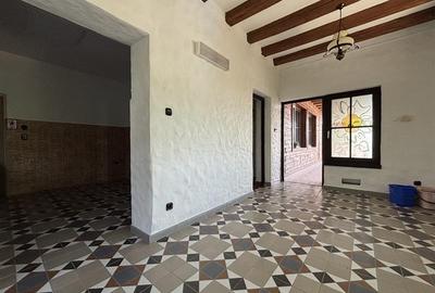 Proprietate de patrimoniu pe malul lacului Paleu - Teren 2.300 mp - piscina - Co - 9