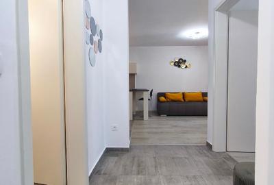 Apartament cu 2 camere, mobilat în Tractorul