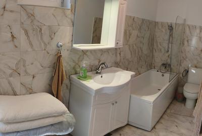 Casa la cheie,zona Doraly Mall- - 5