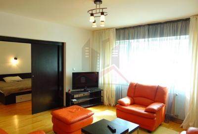 Apartament cu 2 camere semidecomandat, mobilat în Decebal