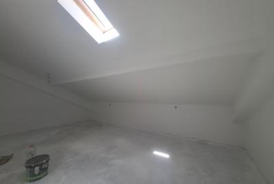 ​Vilă modernă de mijloc, finalizată la cheie | P+E+M | Curte proprie 130 mp - 18
