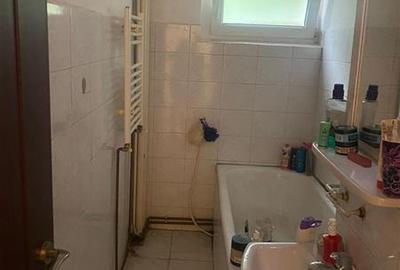 Apartament  3 camere semidecomandat cu centrala proprie etaj 1 zona Sagului - 4