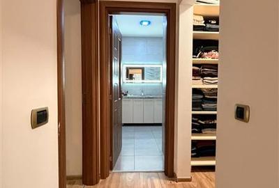 Apartament 3 camere, 2 bai, suprafata generoasa 100 mp. Zona Tractorul - 8