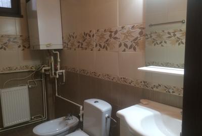 Vila 2005,metrou Brancoveanu 14 min, P+1, su 200mp, 5 camere,3 bai, teren 200 mp - 10