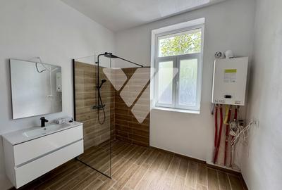Apartament la casa 2 camere renovat, pivnita zona Centrala Sibiu - 3