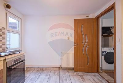 TRAIESTE LA POALELE PADURII!CASA 3 CAMERE APROAPE DE PTR. LUI SOLOMON - 35