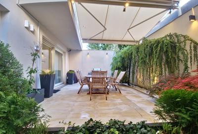 Vila deosebita  la un pas de mare mobilata si utilata - 22