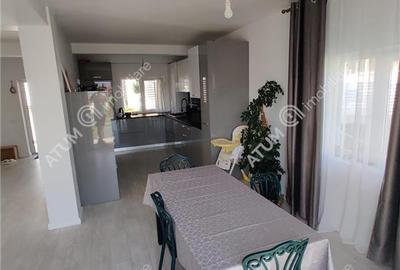 Casa cu 4 camere decomandate si gradina in zona Bavaria in Sibiu - 4