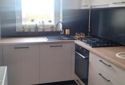 Garsoniera de inchiriat Tractoru - 8