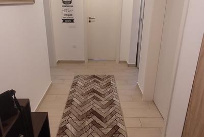 Vand apartament cu doua camere in Sanpetru