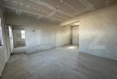 Casă de Vânzare cu 3 camere  în Cartierul Izvor, Tărlungeni - 2