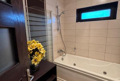 Apartament de lux - prima inchiriere - 50mp de plaja - CENTRU - mobilat, utilat - 17