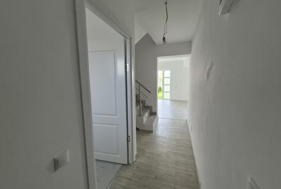 Vila cu 4 camere+mansarda locuibila neamenajata,curte 240 mp - 8