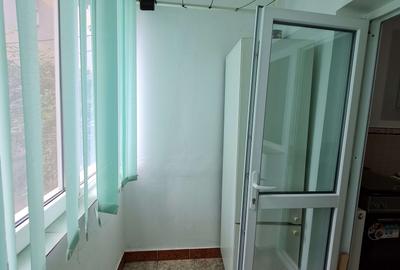 Se închiriază apartament cu 1 cameră, model clasic decomandat, 35 mp - 8