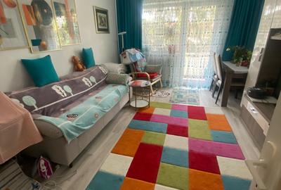 2 DECOMANDATE etaj 2, boxa, bl 8m, izolat, centrala, Universitate - 1