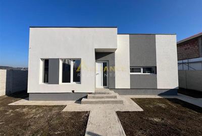 Casa individuala - 3 camere - 2 bai-310 mp teren - 2