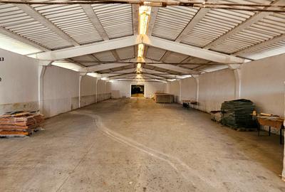 Complex imobiliar format din cladiri si constructii industriale+teren intravilan - 22