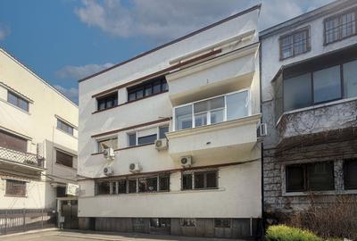 Apartament neoclasic în inima Bucureștiului – o poveste de arhitectură și elegan - 1