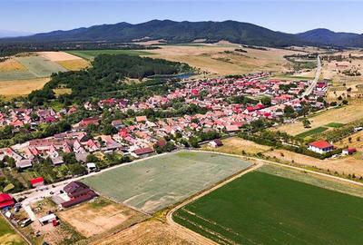 Teren Construcții intravilan de 1370 mp, în Măieruș