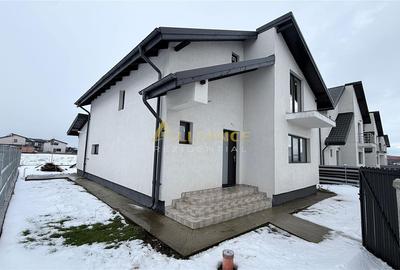 Casa Individuala - 4 camere - 3 bai - 380 mp teren - 2