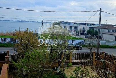 Vila cu vedere spre lac - zona Vile Ovidiu - 1